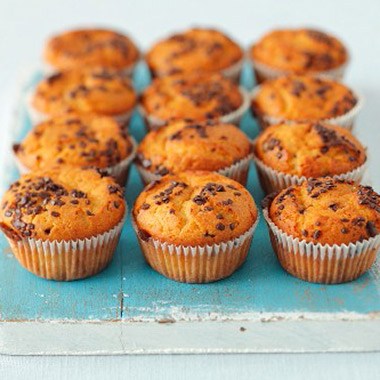 peanut butter chocolate chip muffins